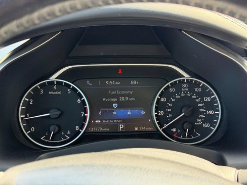 Used 2018 Nissan Murano Platinum w/ Cargo Package AWD/4WD image 19