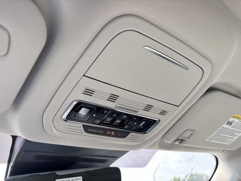 New 2026 Lincoln Nautilus Reserve AWD/4WD image 31