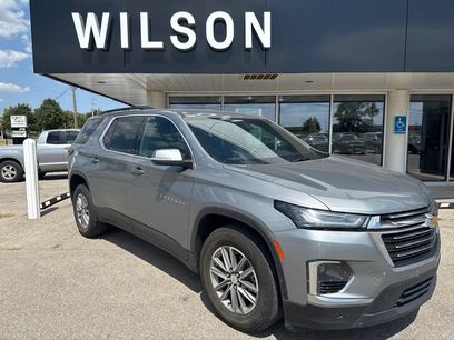 Used 2023 Chevrolet Traverse LT