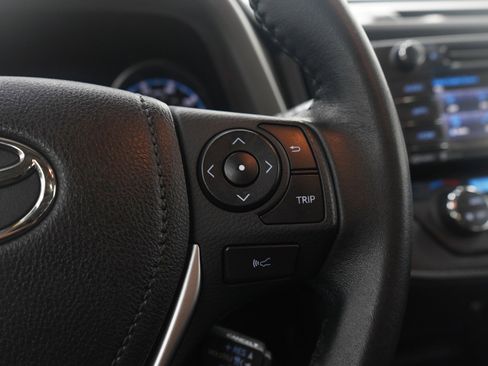 Used 2018 Toyota RAV4 XLE image 25