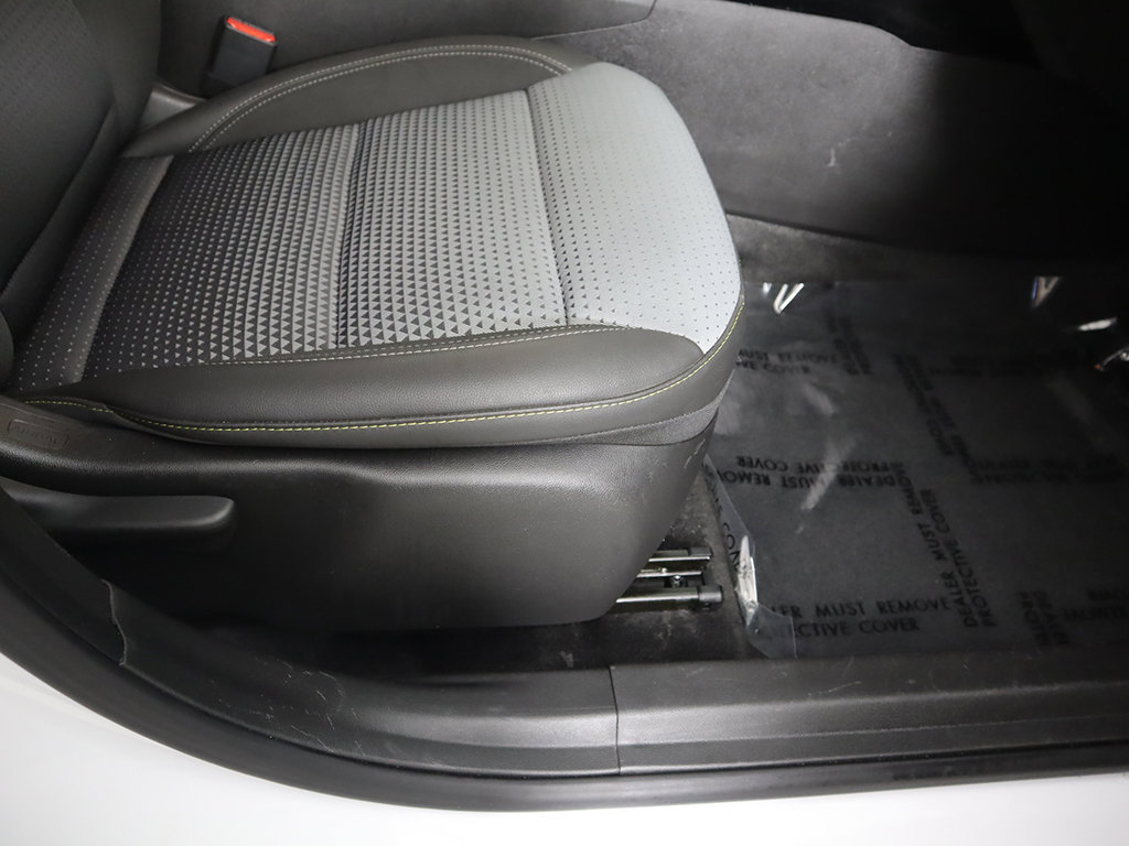 Used 2024 Chevrolet Trax LT w/ LT Convenience Package FWD image 30