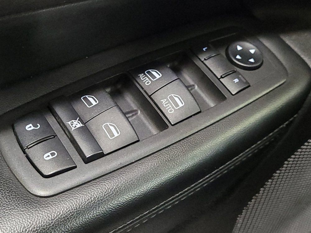 Used 2019 Jeep Grand Cherokee Limited AWD/4WD image 27