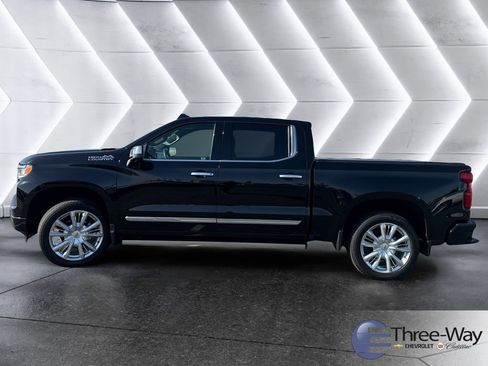 Used 2024 Chevrolet Silverado 1500 High Country image 2