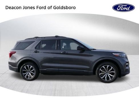 Used 2020 Ford Explorer ST w/ Premium Technology Package image 2