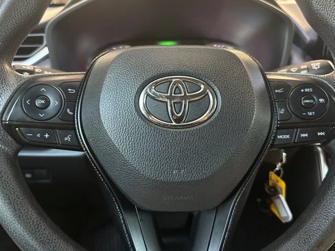 Used 2019 Toyota RAV4 LE w/ All Weather Liner Package AWD/4WD image 23