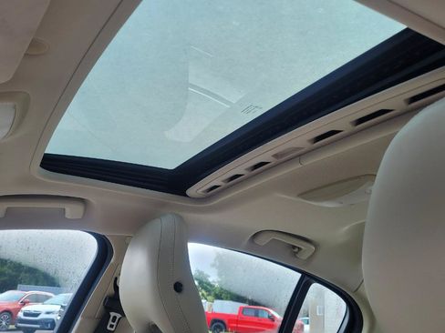 Used 2012 Volvo S60 T5 w/ Climate Pkg FWD image 15