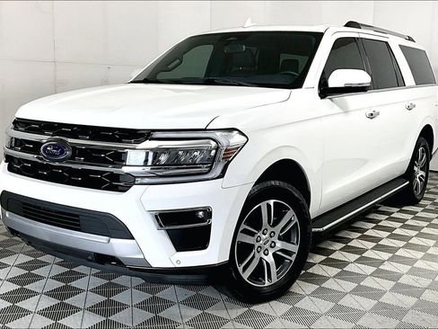 Used 2022 Ford Expedition Max Limited image 2