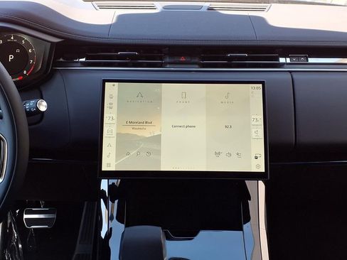 New 2026 Land Rover Range Rover Sport Dynamic SE AWD/4WD image 17