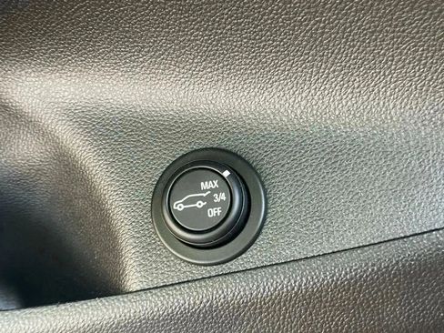 Used 2018 Buick Envision Premium w/ LPO, Active Package image 16