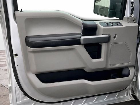 Used 2018 Ford F150 XLT AWD/4WD image 23