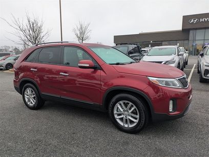 Used 2014 Kia Sorento LX w/ Touring Package (LX)