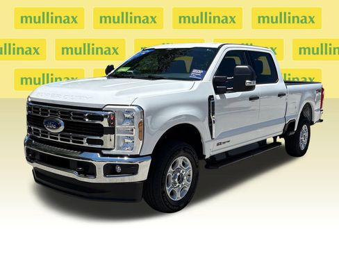 Certified 2025 Ford F250 XLT AWD/4WD image 15