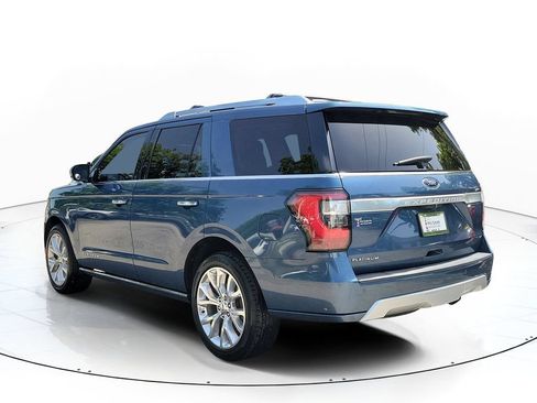 Used 2018 Ford Expedition Platinum RWD image 4