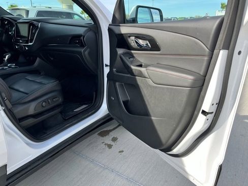 Used 2023 Chevrolet Traverse RS w/ LPO, Floor Liner Package image 22