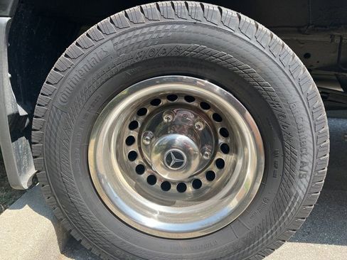 Used 2021 Mercedes-Benz Sprinter 3500 w/ Comfort Plus Package image 15