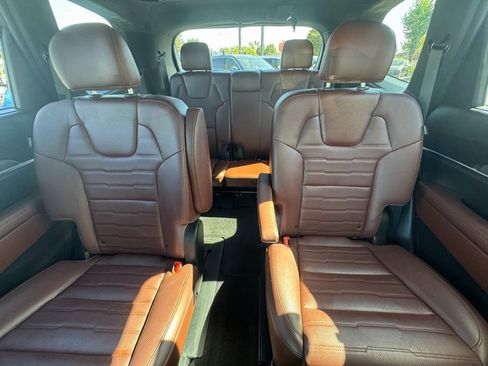 Used 2023 Kia Telluride SX Prestige image 16