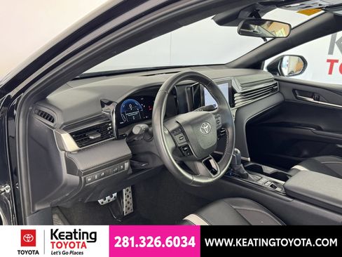 Certified 2025 Toyota Camry SE FWD image 15