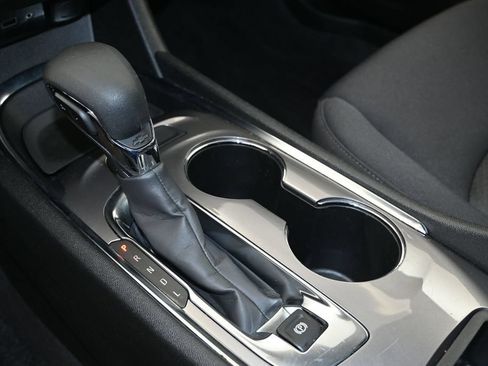 Used 2023 Chevrolet Malibu LT FWD image 25