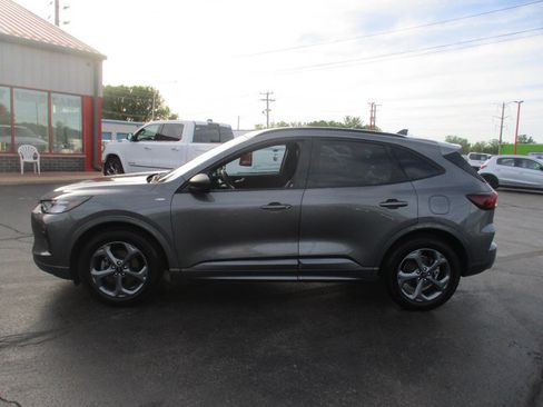 Used 2024 Ford Escape ST-Line FWD image 2