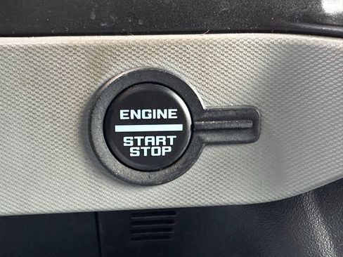 Used 2021 Ford Bronco Badlands image 28