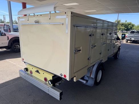 Used 2021 Ford E-450 and Econoline 450 Super Duty RWD image 8