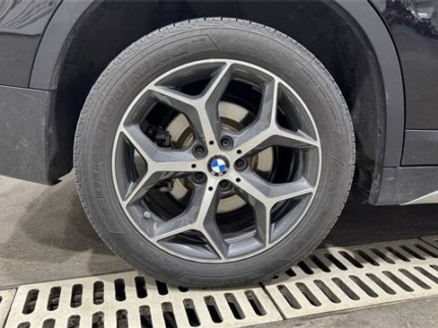 Used 2017 BMW X1 xDrive28i image 8