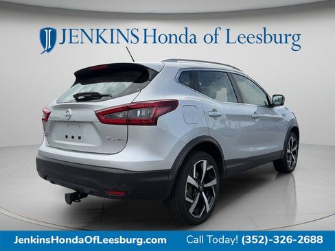Used 2022 Nissan Rogue Sport SL w/ Premium Package AWD/4WD image 3