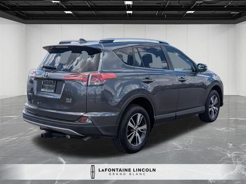 Used 2017 Toyota RAV4 XLE w/ Plus Extra Value Package AWD/4WD image 5