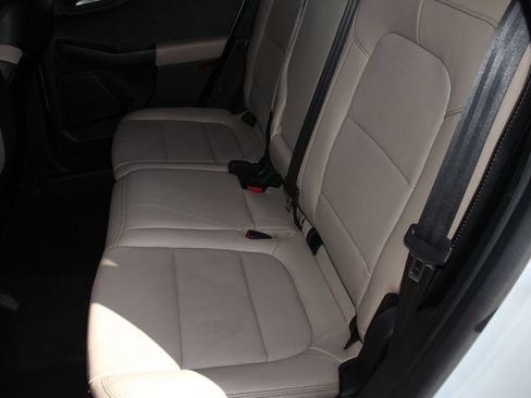 Certified 2020 Ford Escape Titanium AWD/4WD image 21