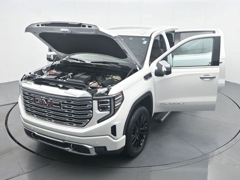 Used 2022 GMC Sierra 1500 Denali w/ Denali Reserve Package RWD image 40