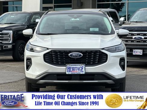 New 2024 Ford Escape SE w/ PHEV Premium Package FWD image 6