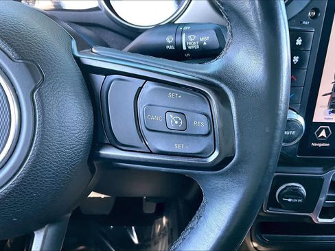 Used 2018 Jeep Wrangler Unlimited Sport S image 24