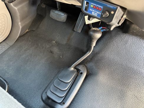 Used 1999 Ford F350 4x4 Crew Cab DRW Super Duty image 14