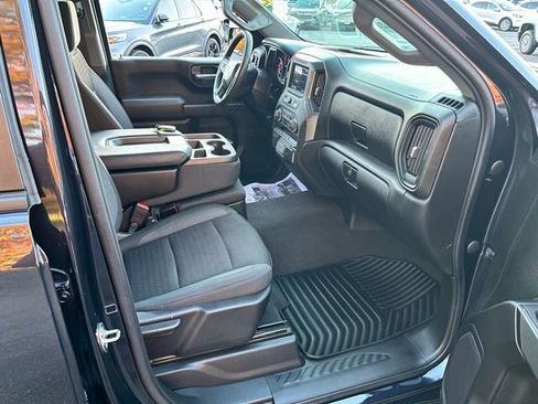 Used 2022 Chevrolet Silverado 1500 Custom image 22