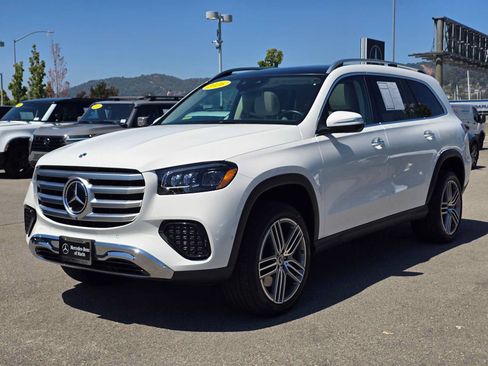 Used 2026 Mercedes-Benz GLS 450 4MATIC image 8