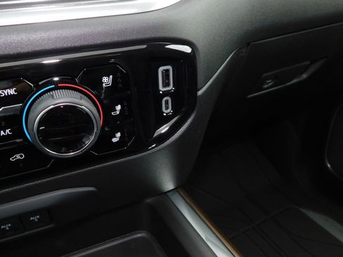 New 2026 Chevrolet Silverado 3500 High Country w/ High Country Premium Package AWD/4WD image 40