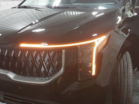 New 2026 Kia Carnival LXS image 33