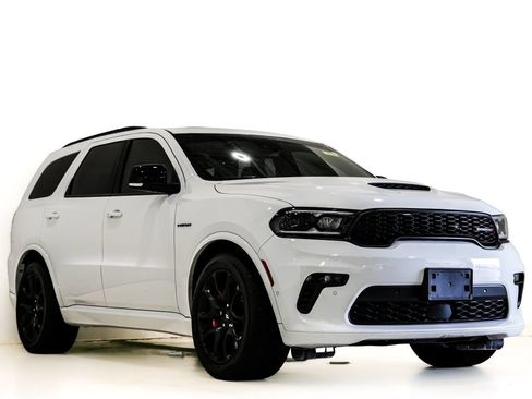 Used 2023 Dodge Durango R/T w/ Tow 'N Go Package AWD/4WD image 1