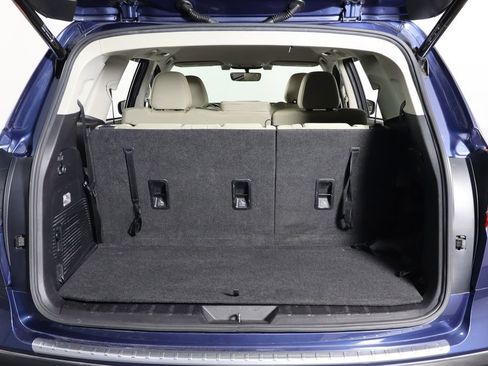 Used 2020 Subaru Ascent Premium w/ Convenience Package AWD/4WD image 18
