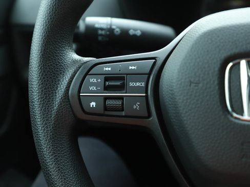 Used 2025 Honda CR-V LX image 22