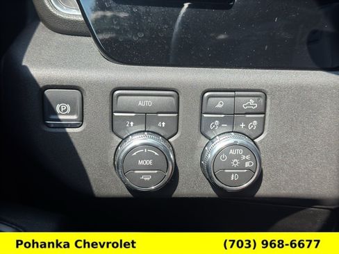 Certified 2026 GMC Sierra 1500 SLT AWD/4WD image 15