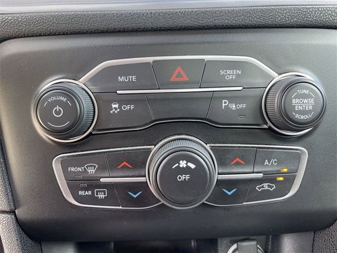 Used 2023 Dodge Charger SXT image 18