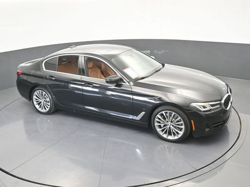 Used 2022 BMW 530i w/ Premium Package image 62