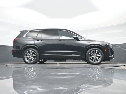 Used 2020 Cadillac XT6 Premium Luxury FWD image 31