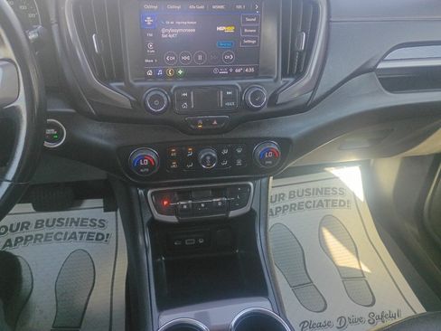 Used 2023 GMC Terrain AT4 AWD/4WD image 15