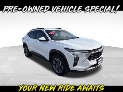 Used 2025 Chevrolet Trax LT w/ LT Convenience Package