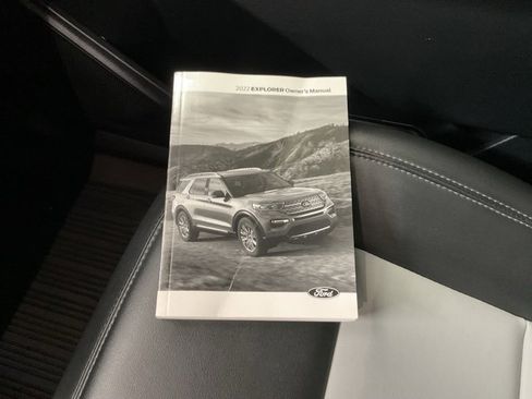 Used 2022 Ford Explorer XLT w/ Equipment Group 202A image 40
