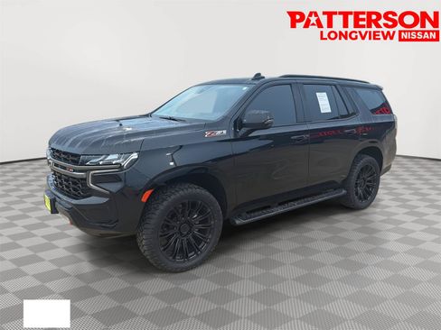 Used 2022 Chevrolet Tahoe Z71 w/ Luxury Package AWD/4WD image 2