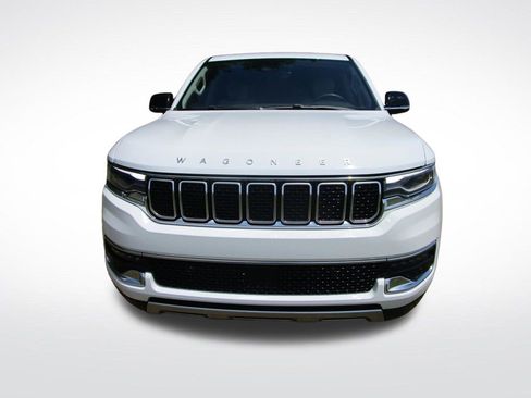 Used 2024 Jeep Wagoneer Series II AWD/4WD image 5