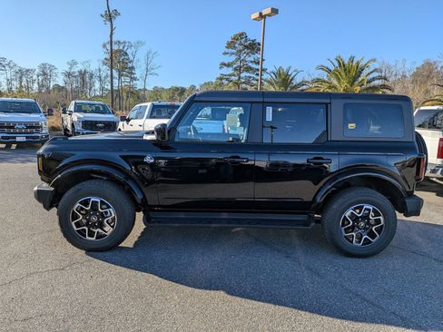 New 2025 Ford Bronco Outer Banks image 8